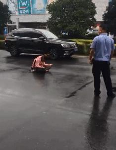 搞笑民间篮球gif,少林足球搞笑gif图片