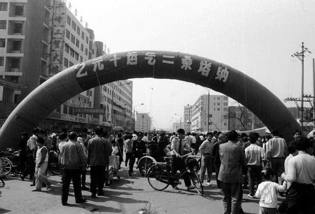 一注彩票2元彩票店能挣多少,2元彩票一般多久中500万