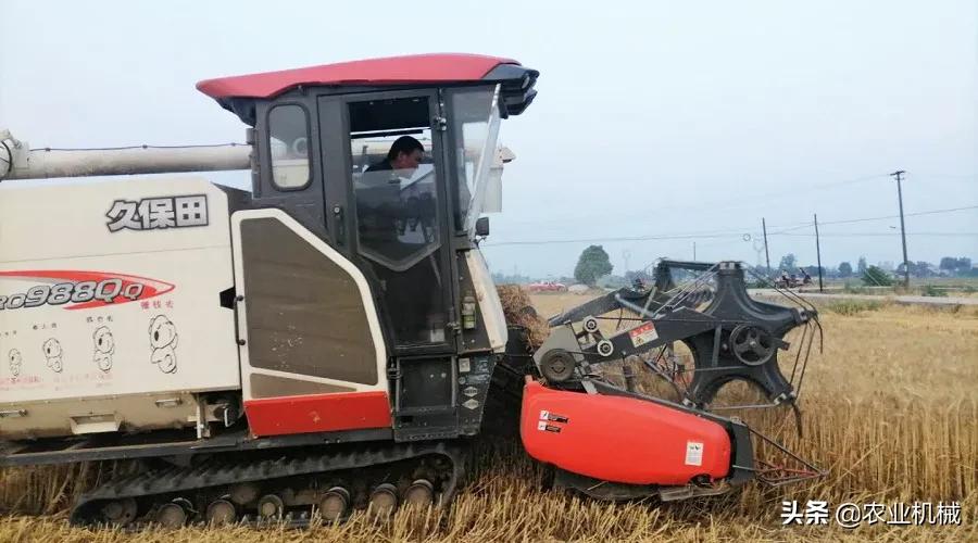 久保田专业跨区收割团队,久保田收割机跨区作业怎么走