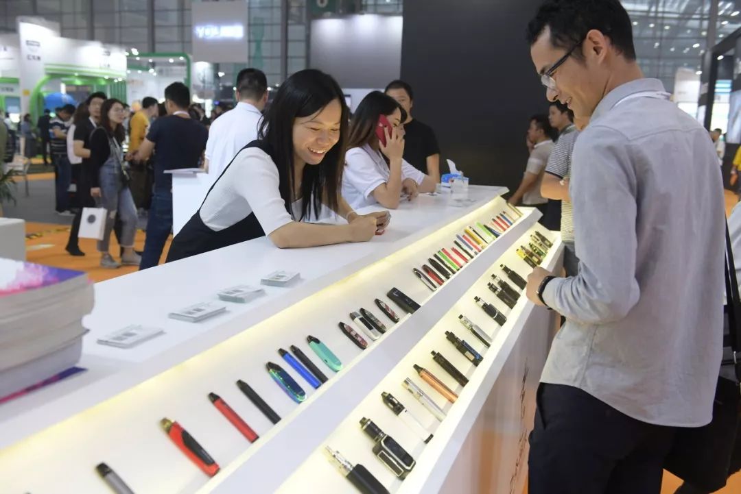 风暴中的*子烟电**：野蛮生长、洗牌在即