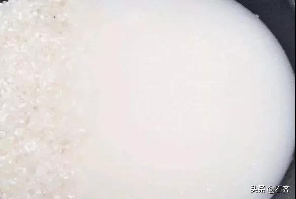 高颜值煮出来的米饭又软又可口,喷香软糯的米饭