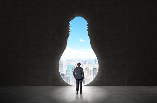 中国保险代理人发展三个阶段,中国人寿保险历史介绍