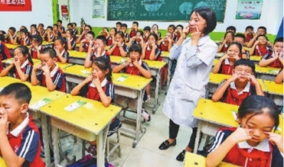 青少年近视1000多度怎么治理,成年近视眼超过1000度怎么办