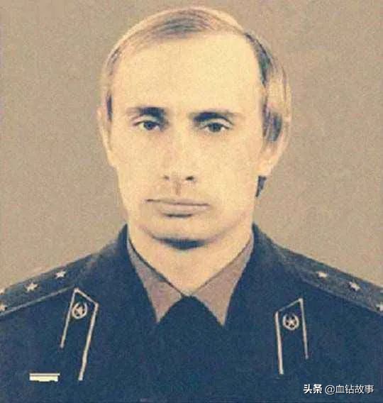 普京单手摆动动作,普京重大军事动作