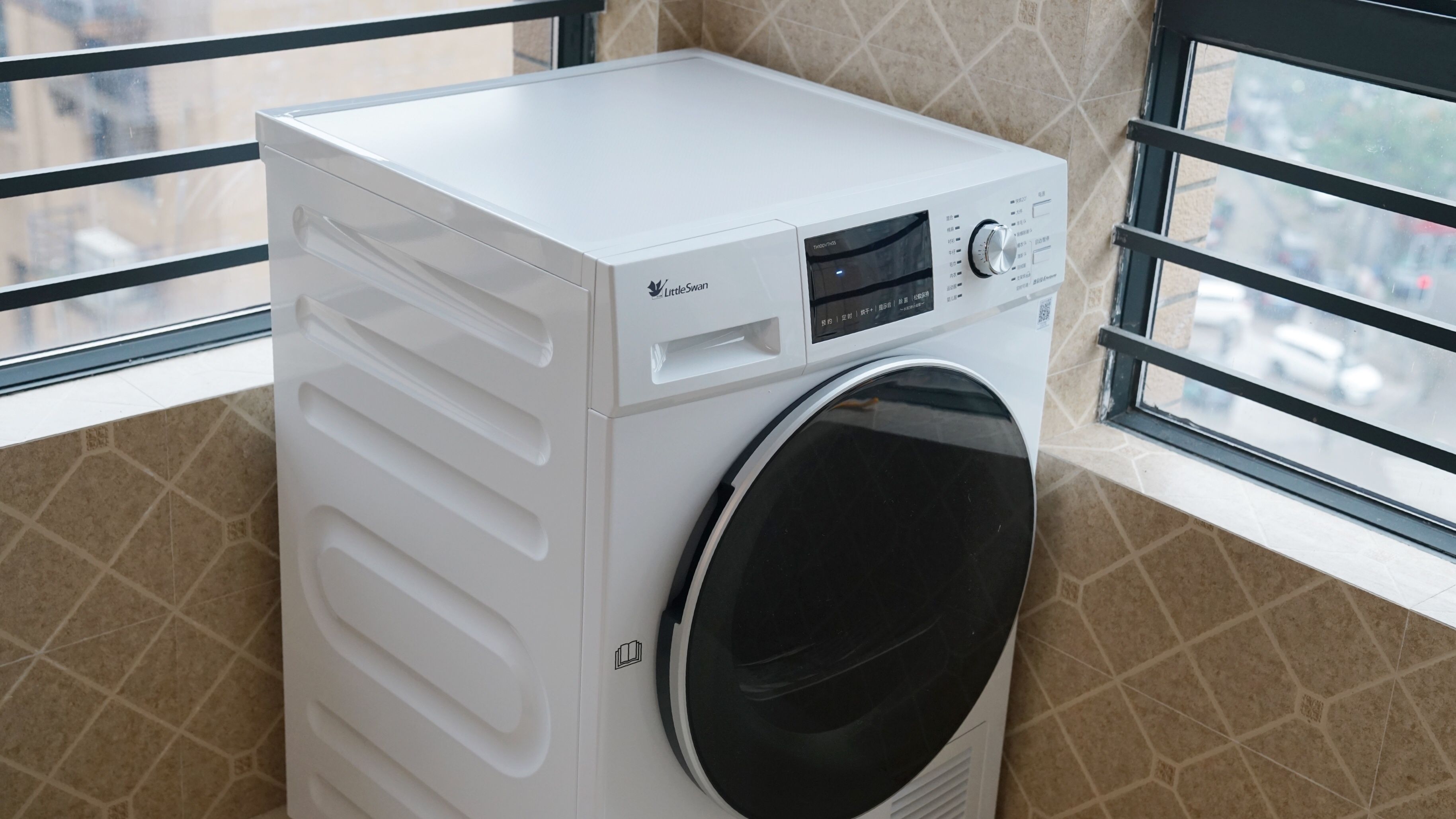 小天鹅热泵烘干机th100-h32y,小天鹅th100vh30wt热泵烘干机测评