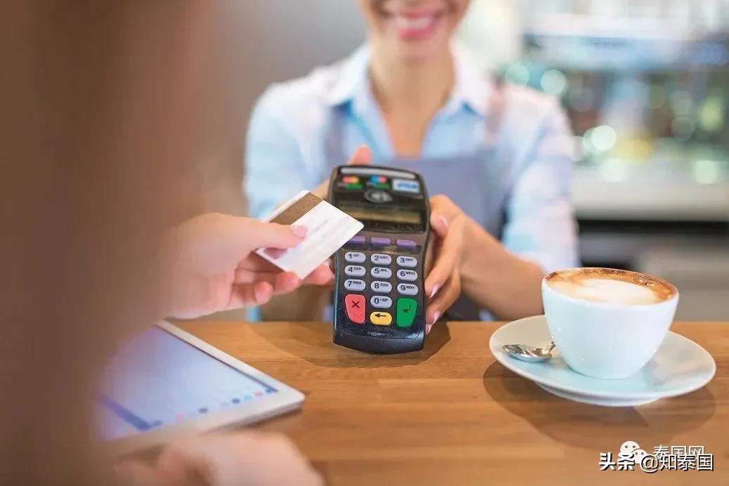 疫情时代的泰华餐饮人：像金刚川上的那座桥一样，被命运反复轰炸