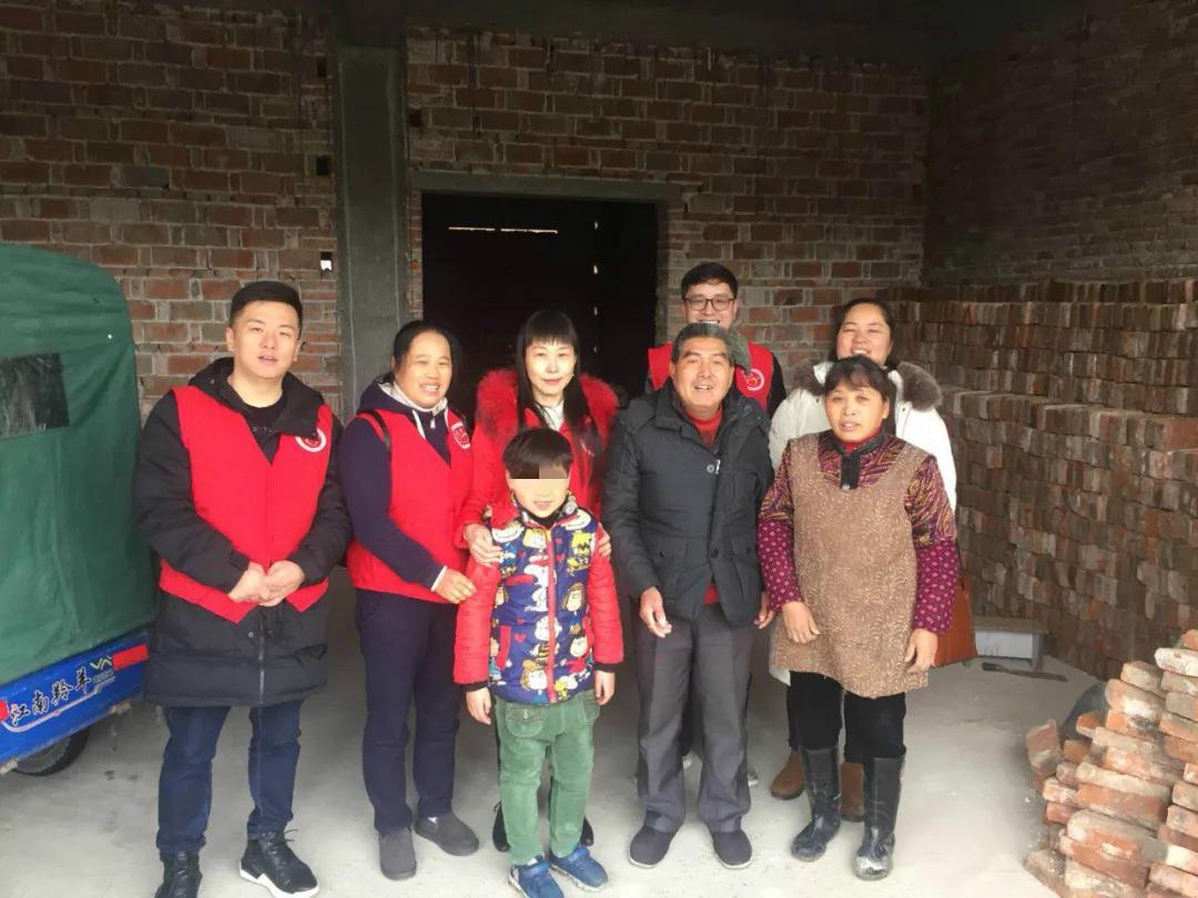 泪目！余杭女孩没去过公园，没吃过KFC！直到4年前，这群人出现…