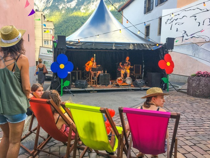 瑞士蒙特勒镇旅游攻略,蒙特勒小镇美景