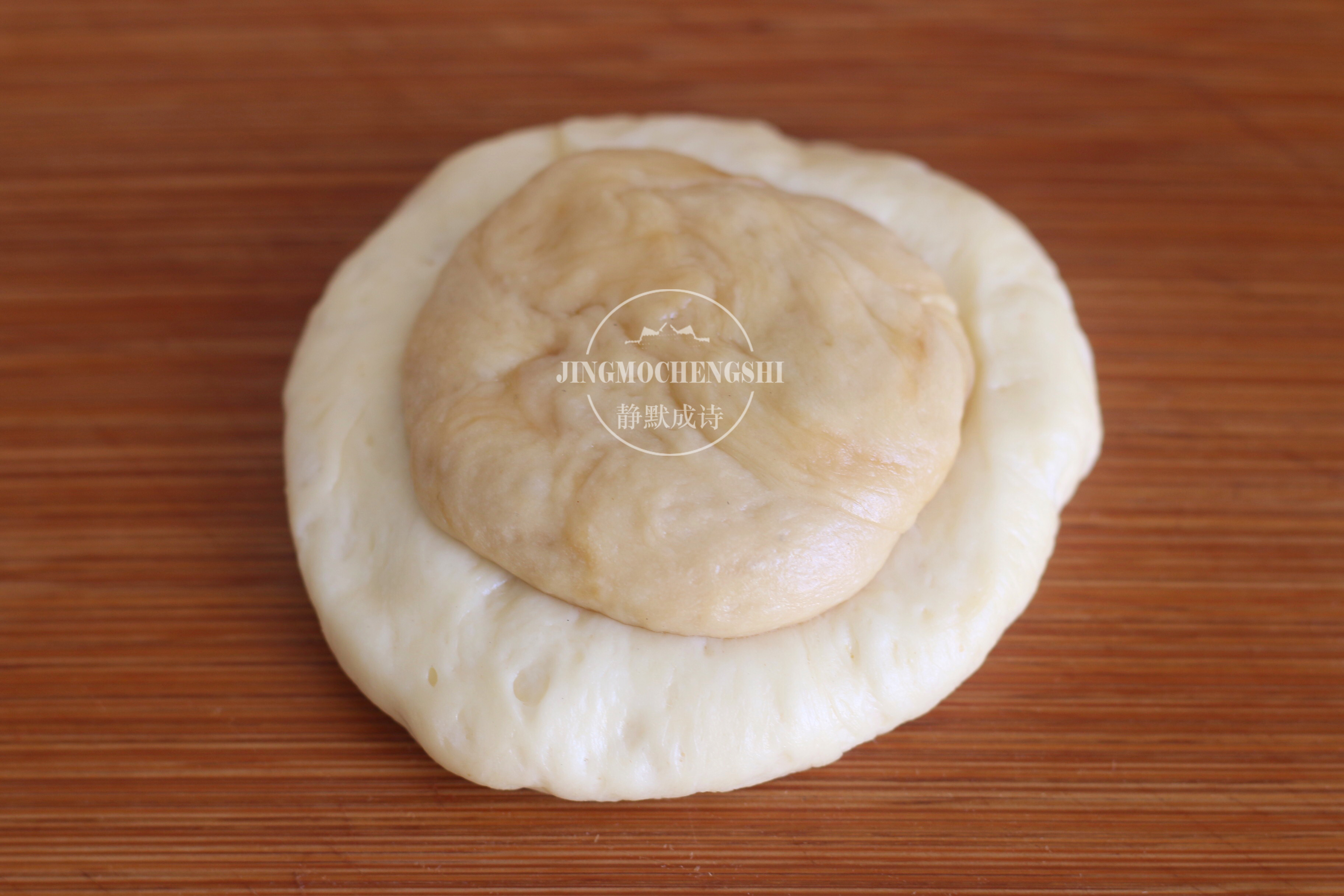 糖油饼怎么做又软又好吃又简单,早餐老北京糖油饼做法大全视频