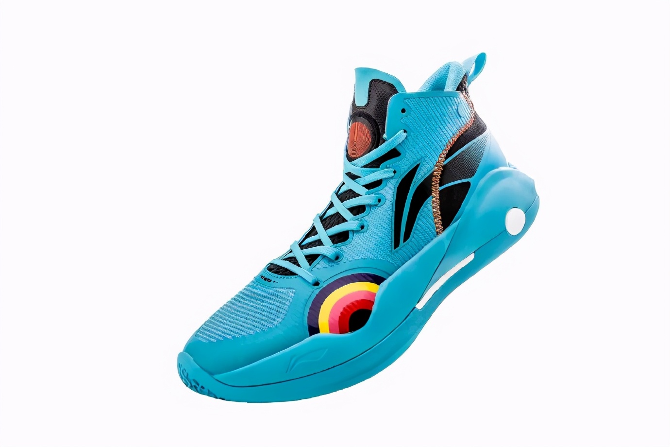 李宁烈骏6和绝影essential哪个好,李宁烈骏7pro和绝影2.0哪个好