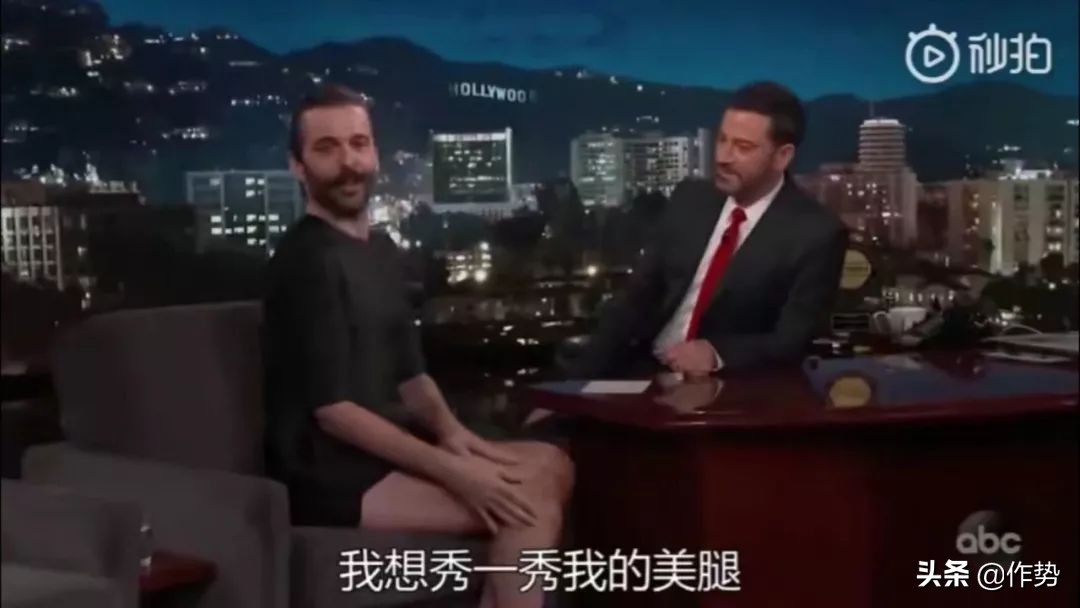 这位大胡子大哥，竟然偷了宋茜和杨幂的衣服去走红毯？！