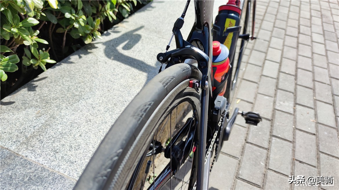 圈刹cervelos3,cervelos3公路车测评