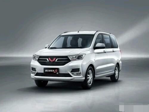 五菱宏光s1.5价格,五菱宏光s最高配新款落地价