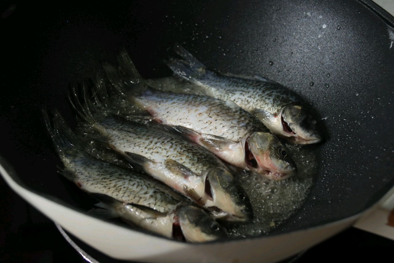 吃鱼吐鱼刺,吃鱼吐刺