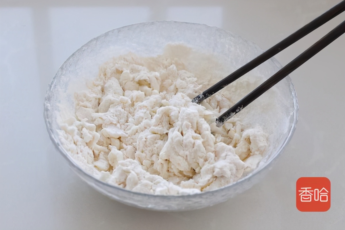 做面条筋道的方法,做面条怎样和面不破