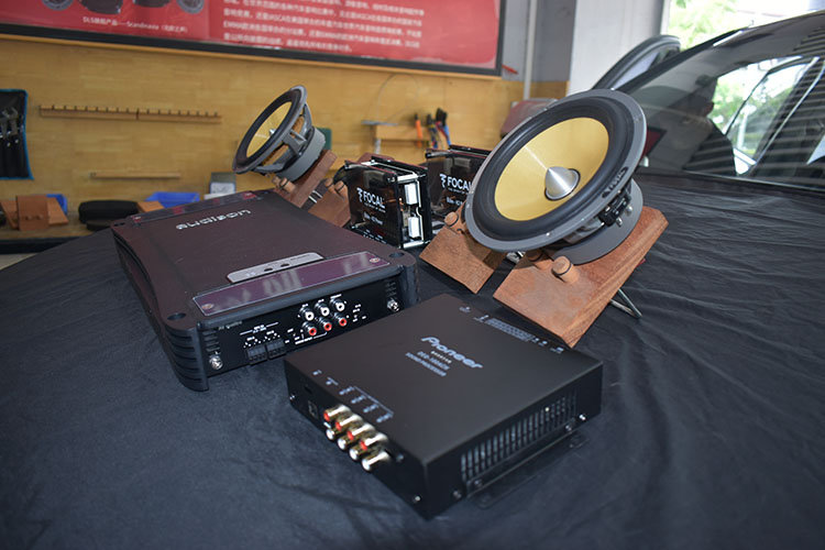 佛山炫动专业汽车音响改装,佛山进口汽车音响改装品牌