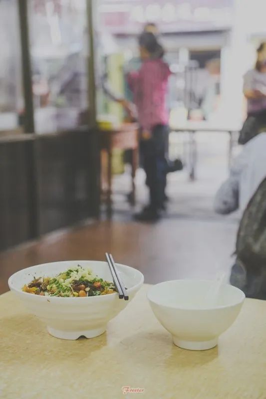 这碗粉说不上哪里好，但就是谁也替代不了...