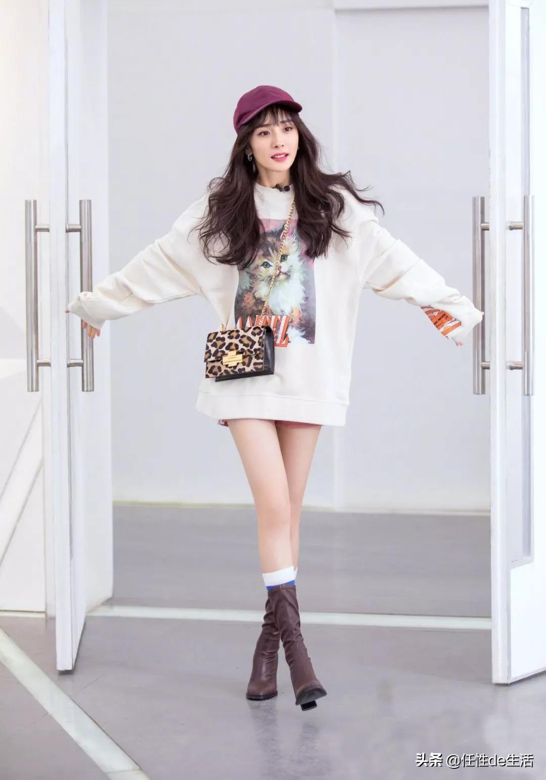 带货女王杨幂当之无愧,杨幂代言sw长靴