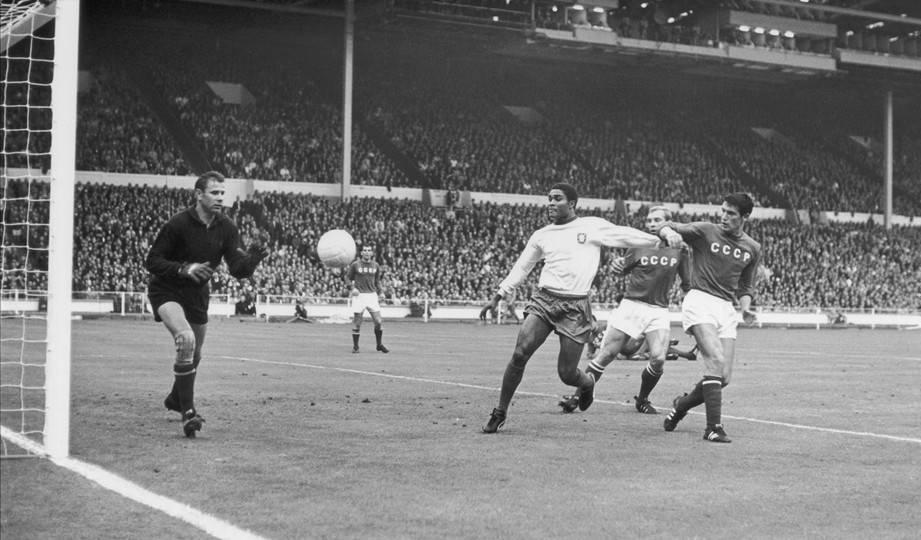 世界足球历史上十大门将,世界足球十大强力门神