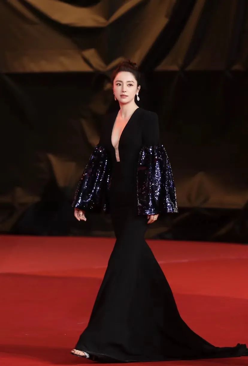 巩皇霸气红毯造型,巩皇红毯气场
