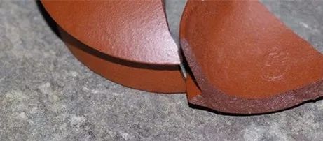 壶盖打碎了有什么征兆,壶盖摔成两半