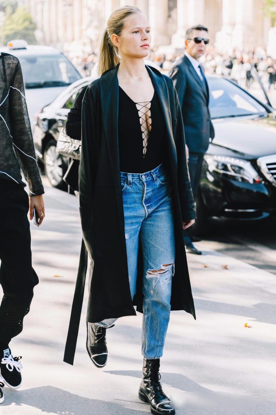 马丁靴最好搭配什么裤子,哪些品牌马丁靴比较好搭配