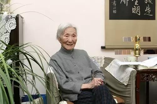 回答这个问题的英语,一句话就能回答完整的问题