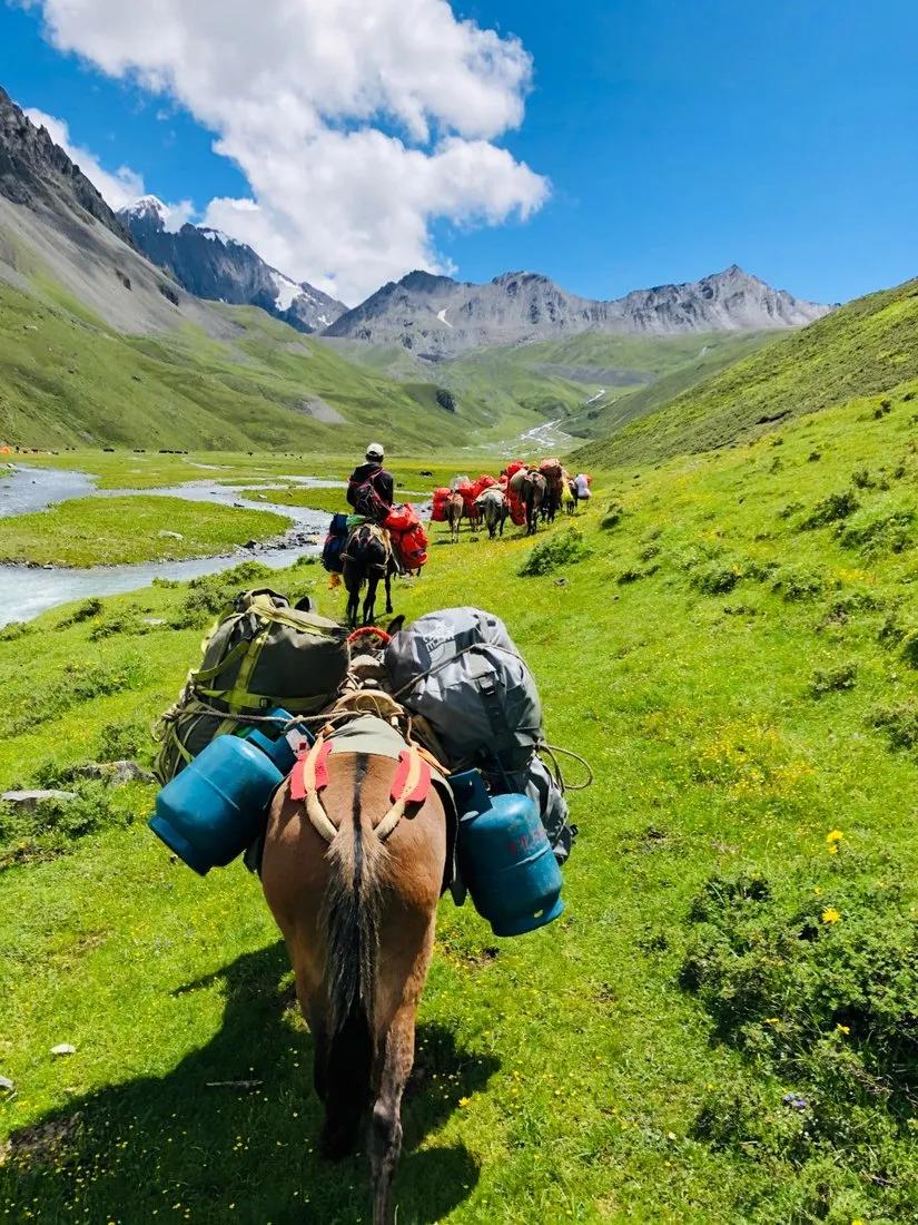 贡嘎山的徒步,贡嘎雪山大环线徒步游记