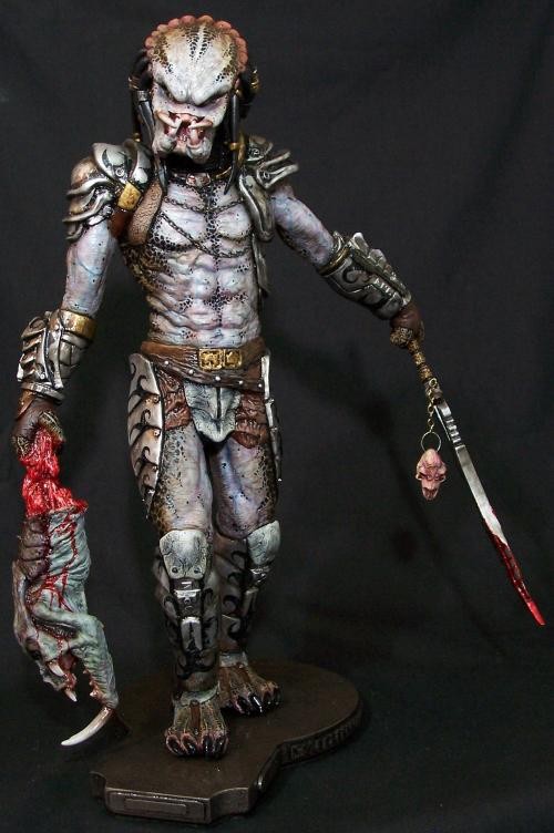 还记得在太空中游荡的铁血战士长什么样吗?一起来看看