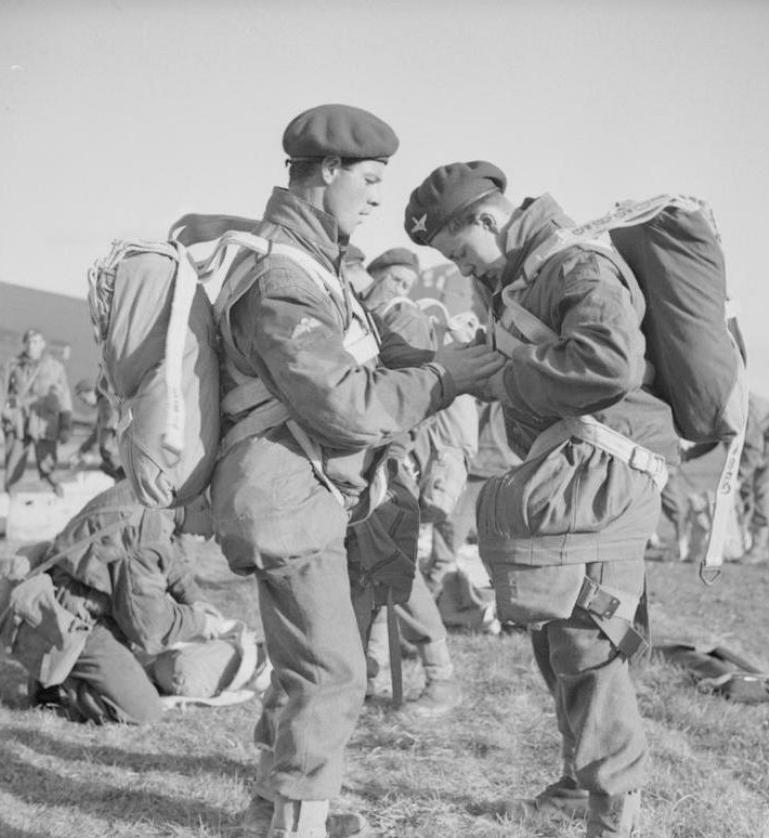 英国伞兵跳伞失控,英国伞兵跳伞事件