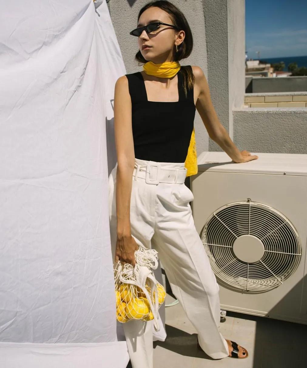 丝巾的100种系法,90x90方形丝巾的系法慢动作视频