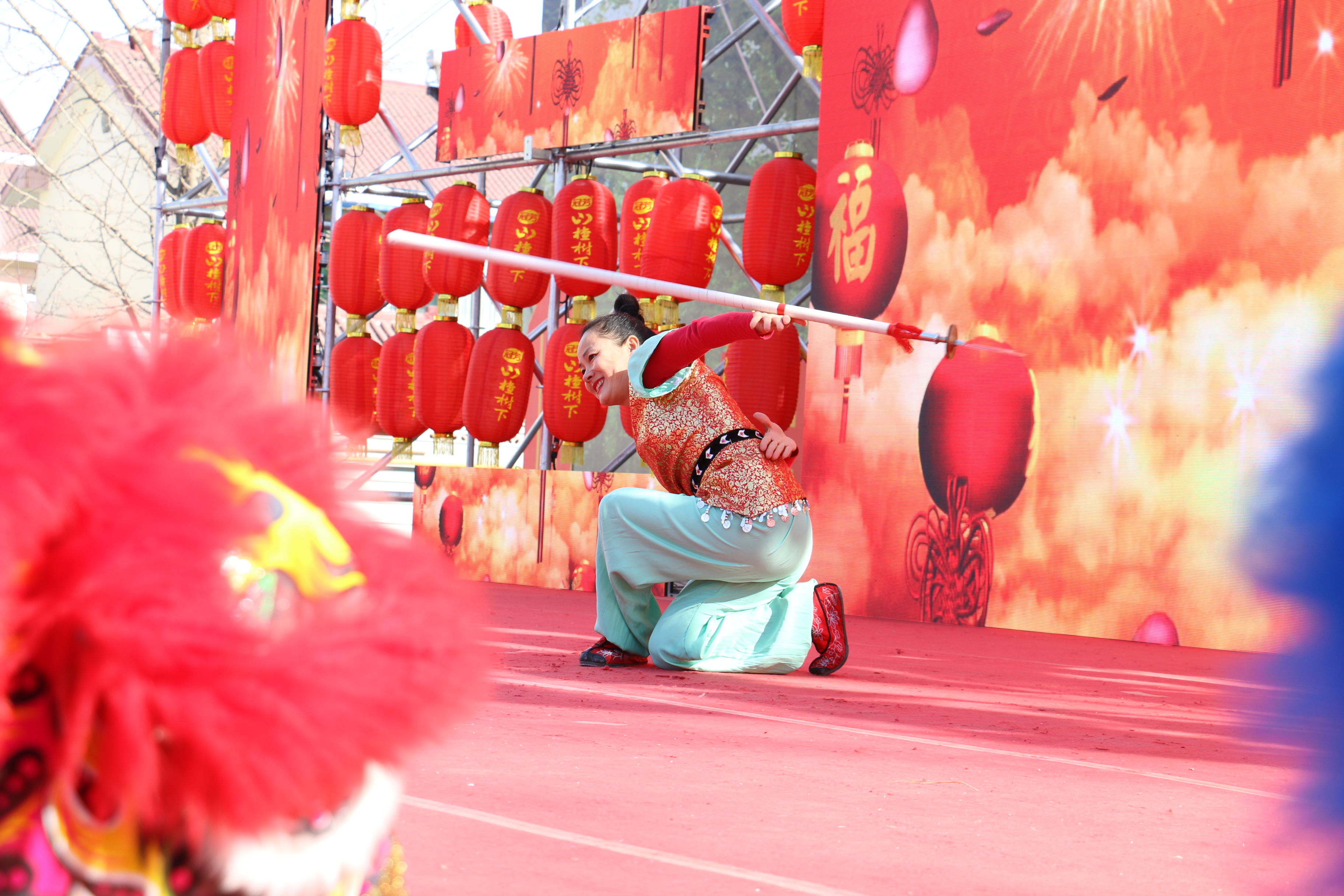 新春去哪里,新年去赶集