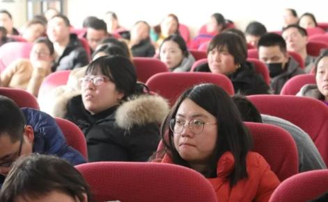 坐月子时不能洗澡,坐月子不能洗澡需要洗浴盆吗