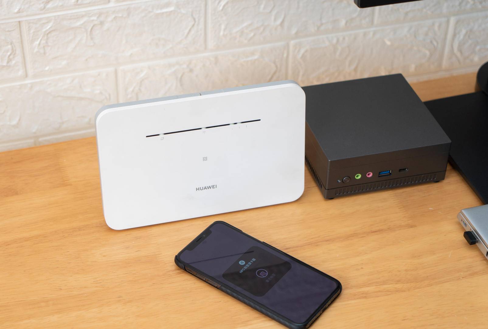 华为提高移动4g网速,华为移动路由器消耗手机流量