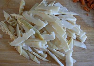 竹笋刮油,新鲜竹笋怎么做好吃又简单