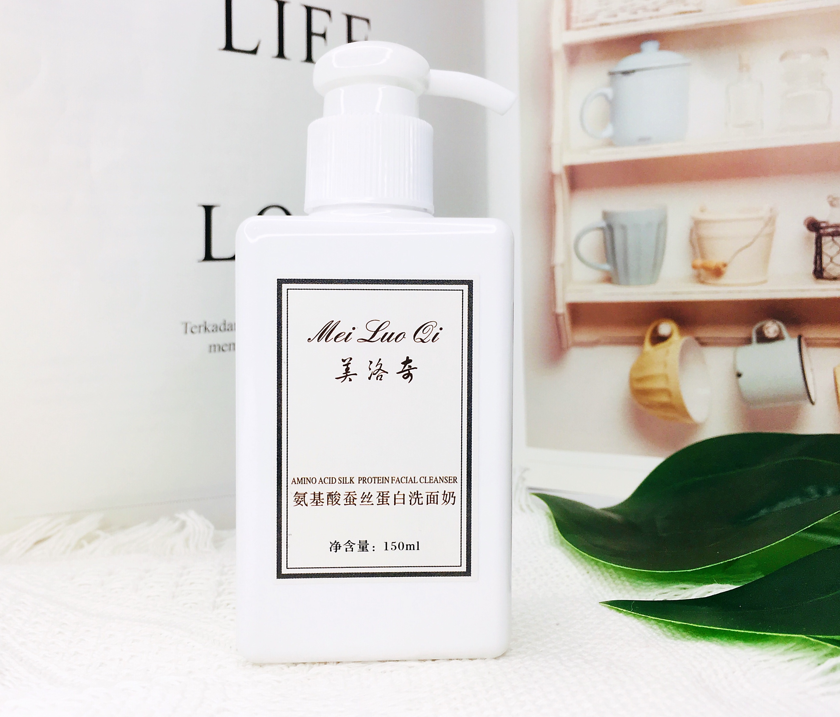 洗面奶哪家强？4款人气洁面乳大比拼！还你一个水润干净的肌肤！