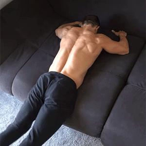 90后奶爸搞怪哄娃,肌肉奶爸带娃路人反应