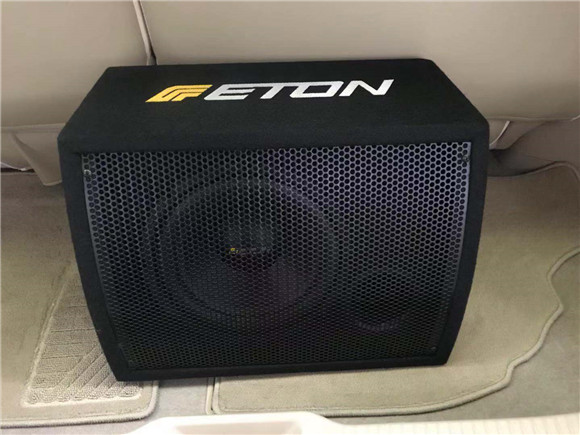 丰田大霸王老塞纳音响,丰田大霸王改音响