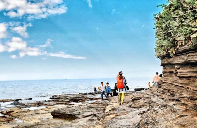 北海涠洲岛火山国家地质公园观赏,游览北海涠洲岛火山口地质公园