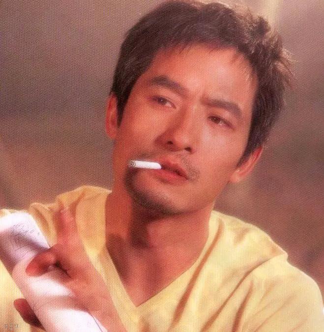 程莉莎郭晓冬婚姻模式,程莉莎晒与老公郭晓东合照