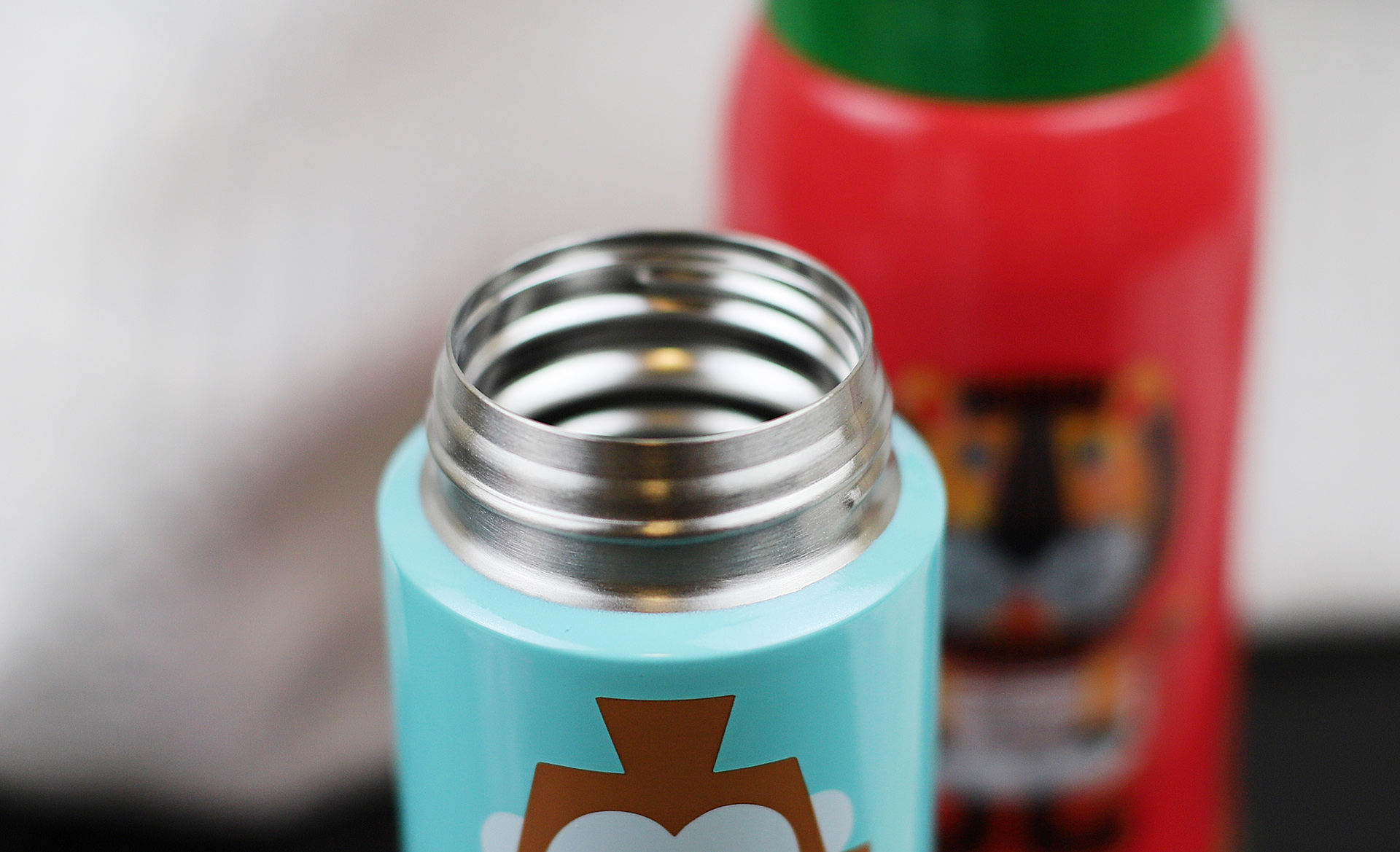 虎牌烧水壶和苏泊尔哪个好,虎牌焖烧杯跟苏泊尔哪个好