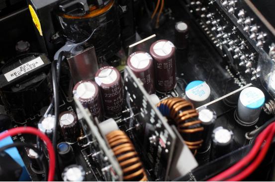 鑫谷750w电源带得动3080吗,鑫谷klm750g白色