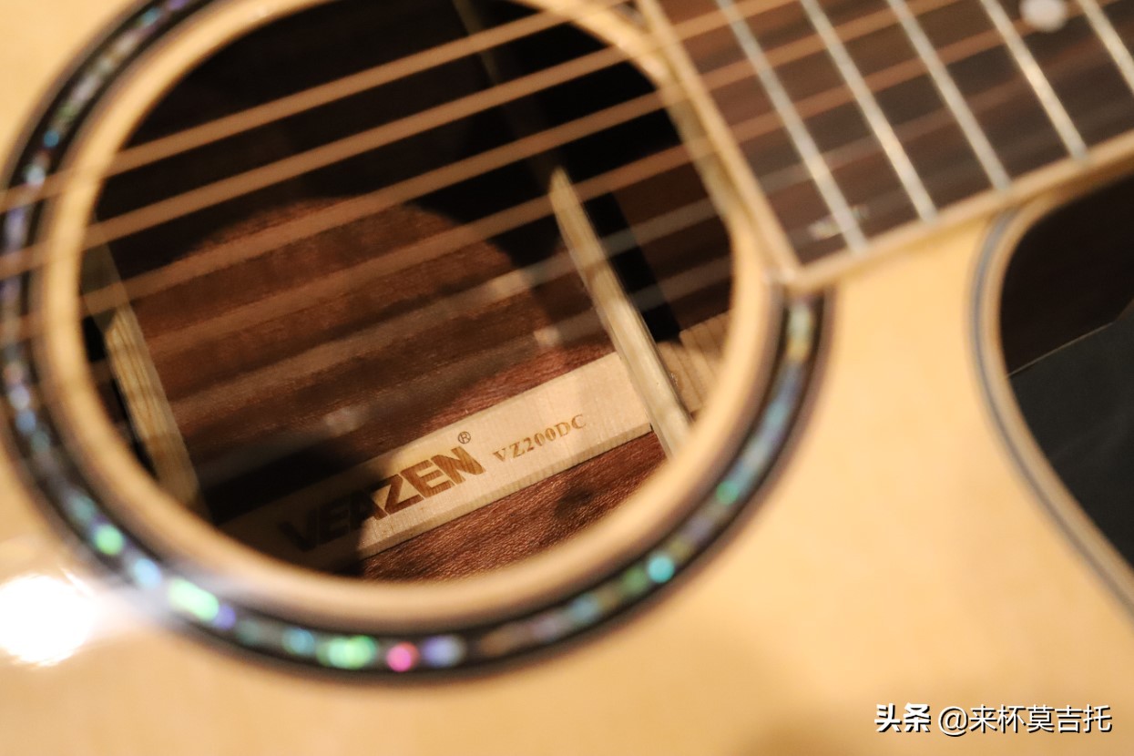 性价比高适合新手的吉他,千元级新手入门吉他性价比推荐