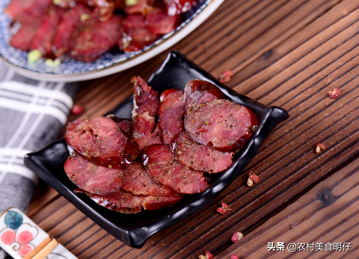 教你如何自制熏香肠,生香肠的制作方法和配方