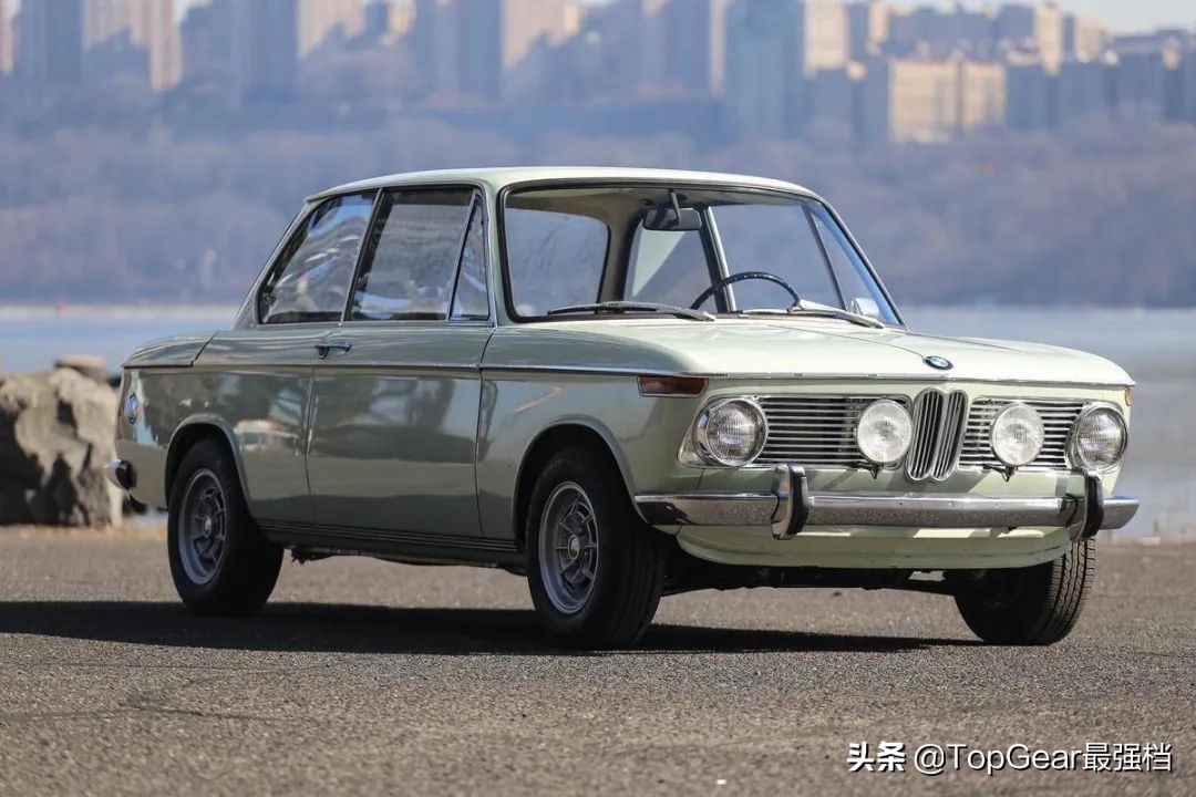 施瓦辛格开哈雷,施瓦辛格出车祸开的什么车