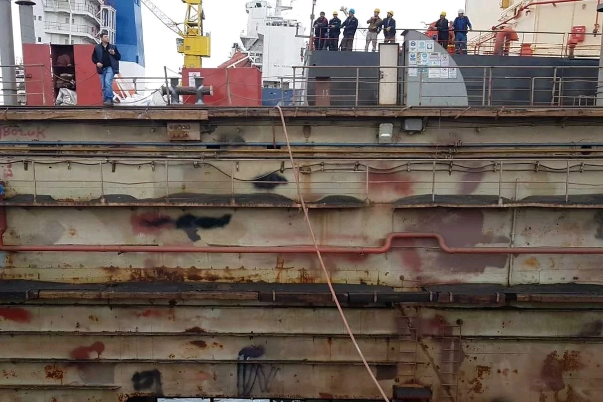 俄罗斯打造最大的破冰船,俄罗斯破冰船核动力