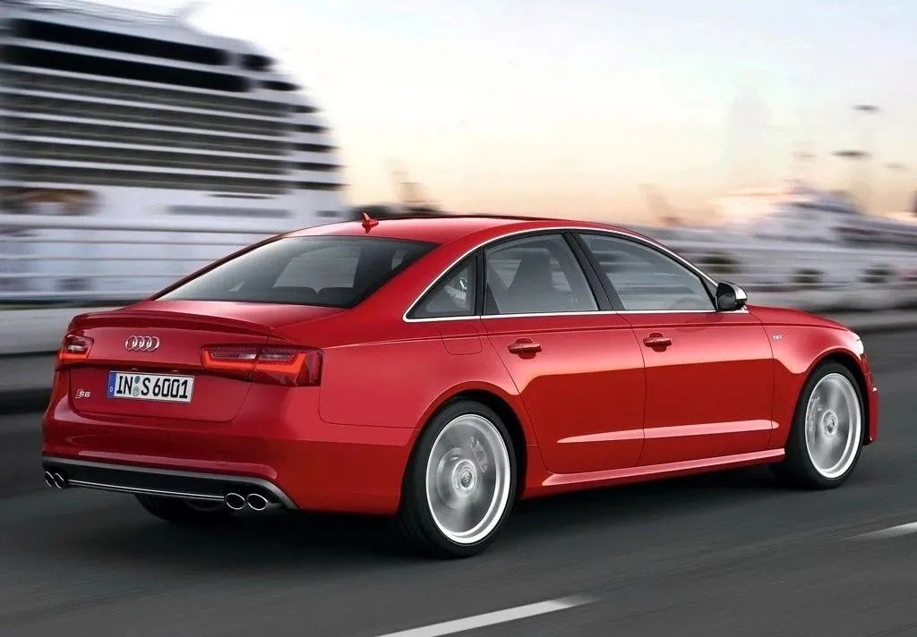 不到10万就能开一台掀背轿跑回家,不到10万就能买到很好的车