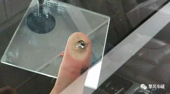汽车玻璃坑点修复,汽车玻璃砸出坑怎么办
