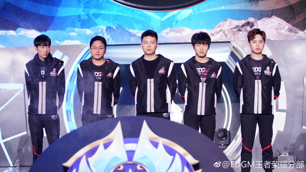 hero久竞战胜edgm夺冠,王者荣耀世冠hero对战we