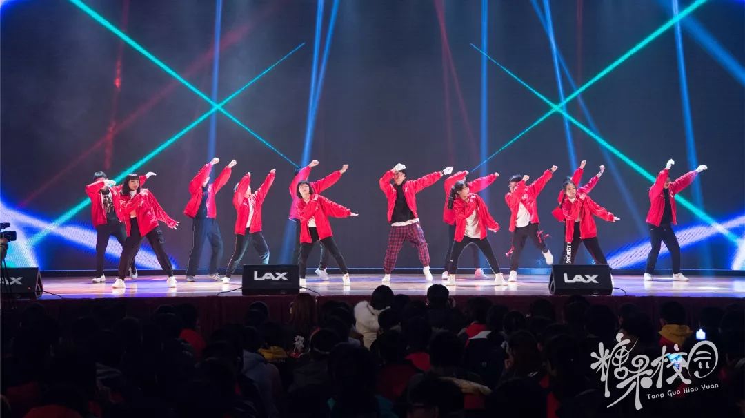 缘聚求实谱写历史篇章展望未来开启迢迢征程昆十中白塔新年盛会